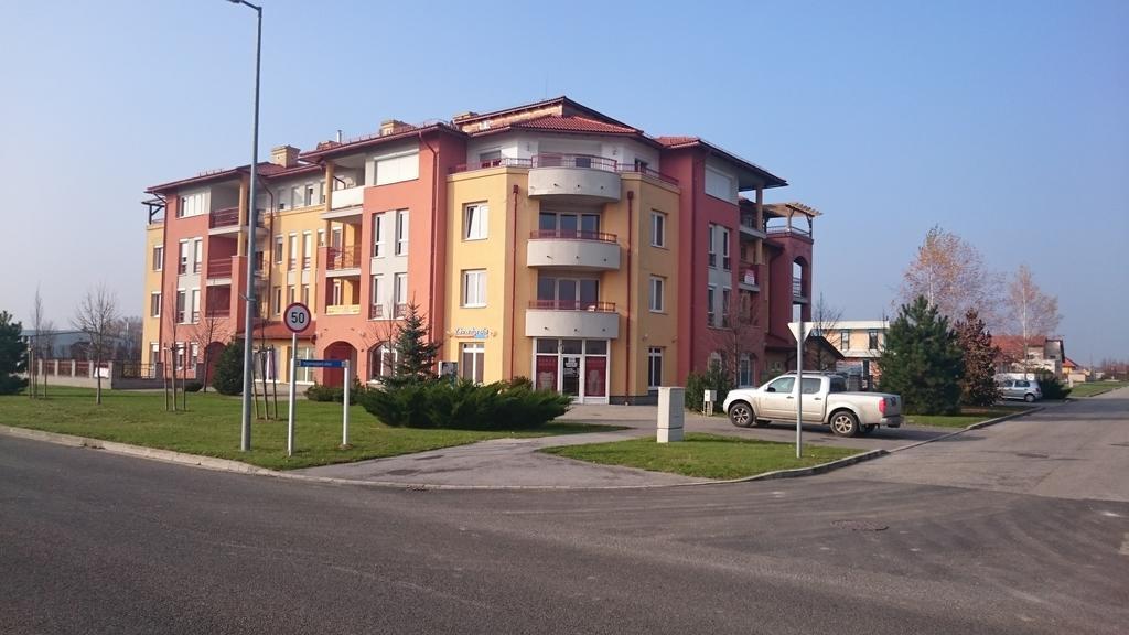 Reka Apartman Bük Kamer foto